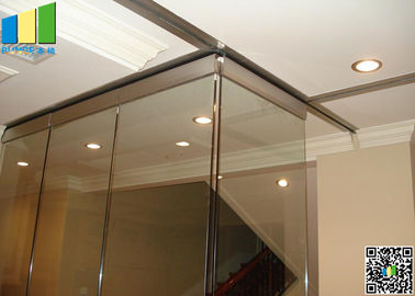 折るガラス壁の仕切りを滑らせる会議室は 12mm | 0.5 インチにパネルをはめます