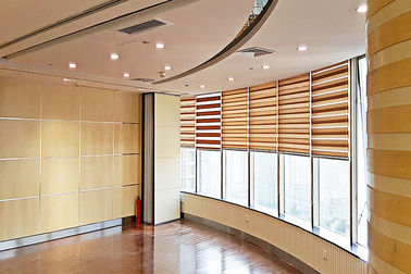 装飾的な家具アルミニウム フレームの移動可能なオフィスの隔壁6mの高さ