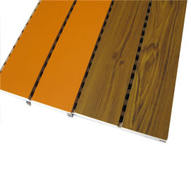 健全な補強木によって薄板にされる板装飾的な内壁のパネル