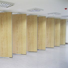 移動可能な音響の防音のオフィスの仕切りの折る木製のドア厚さ65のMMの