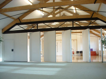 会議場のための天井の隔壁への音響の滑走の移動可能な壁の折目の床