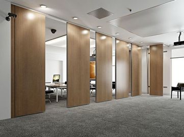 移動可能なオフィスの隔壁の健全な絶縁材を滑らせる会議室