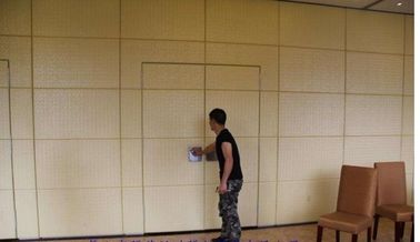 教室の健全な証拠の仕切り、折る壁のディバイダーを滑らせるアルミニウム フレーム