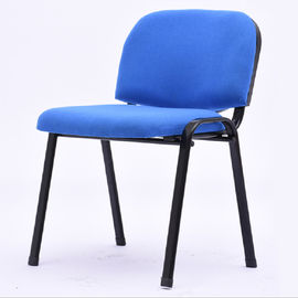 車輪のない青い人間工学的のオフィスの椅子、会議室または訪問部屋の椅子