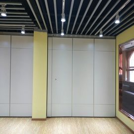 スタジオ部屋ディバイダーの木のアコーディオンの壁の操作可能な折る壁