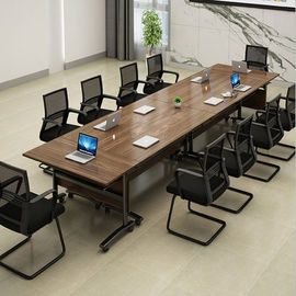 木の教室研修部屋の机/折り畳み式は車輪によって会議の席越えます