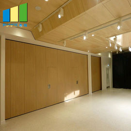 アルミニウム移動可能なドアは会議場のための音響の隔壁を仕切ります