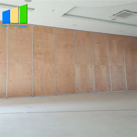 折り畳み式の壁のオフィスのための健全な証拠のギプスの仕切りを滑らせる会議室の動産