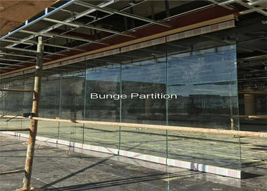 パキスタン展覧会ショー部屋の鋼鉄の梁の下の折るガラス隔壁は取付けます
