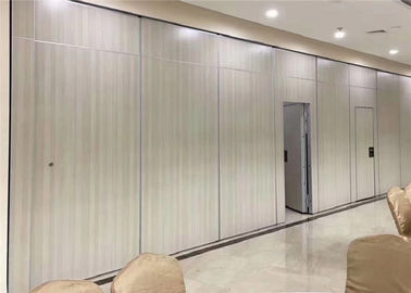 米国の顧客よくできている白い色65mmの動産の隔壁のオフィスのプロジェクト