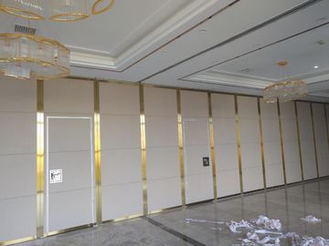 防音の壁を滑らせる天井システムへのホテルの床はパネルの厚さ65mmを仕切ります