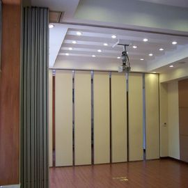 舞踏室の防音の音響の操作可能な壁の木の移動可能な隔壁