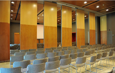 会議場のための折り畳み式部屋ディバイダーの操作可能なオフィスの音の証拠の隔壁